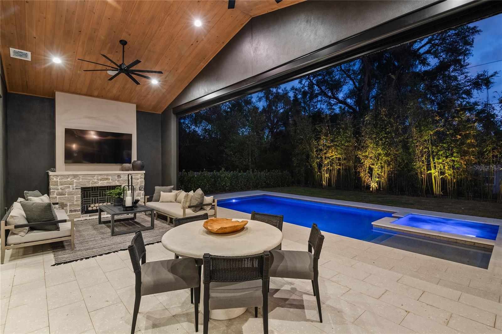 LAKE FOREST PARK - Residential