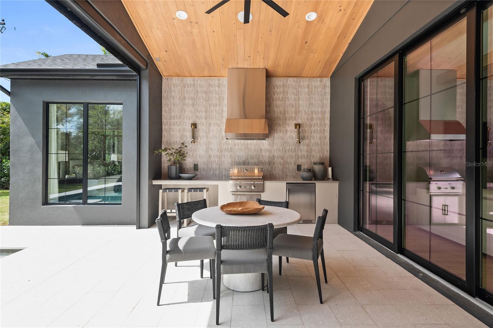 LAKE FOREST PARK - Residential