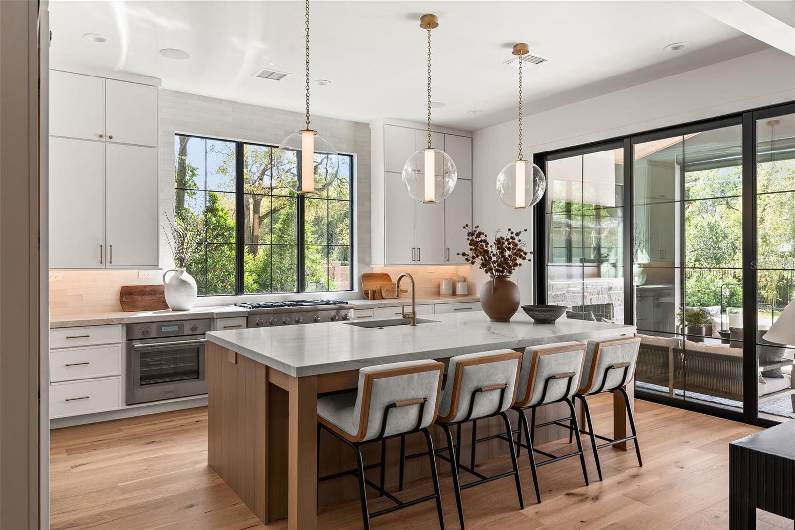 LAKE FOREST PARK - Residential