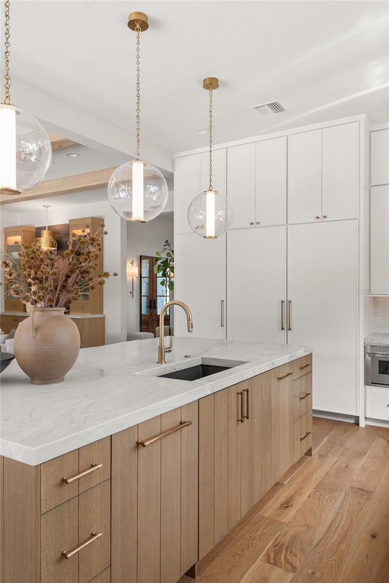 LAKE FOREST PARK - Residential