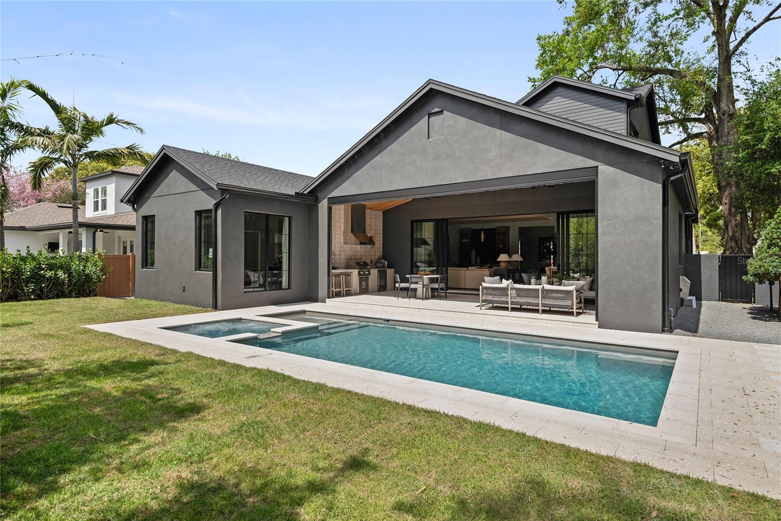 LAKE FOREST PARK - Residential