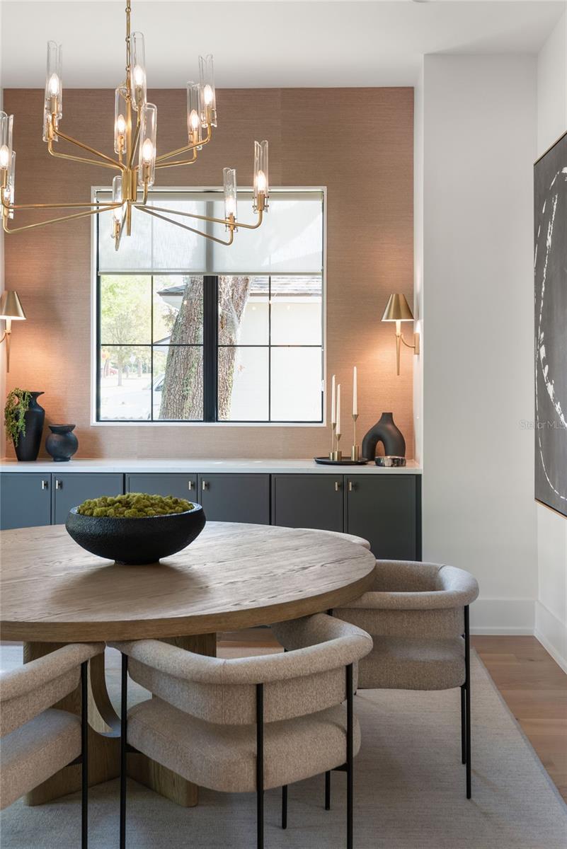 LAKE FOREST PARK - Residential