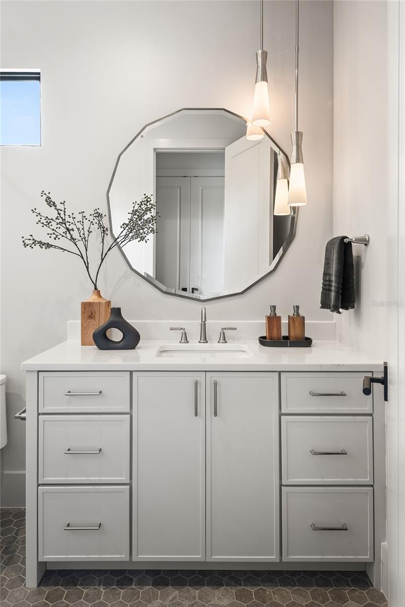 LAKE FOREST PARK - Residential