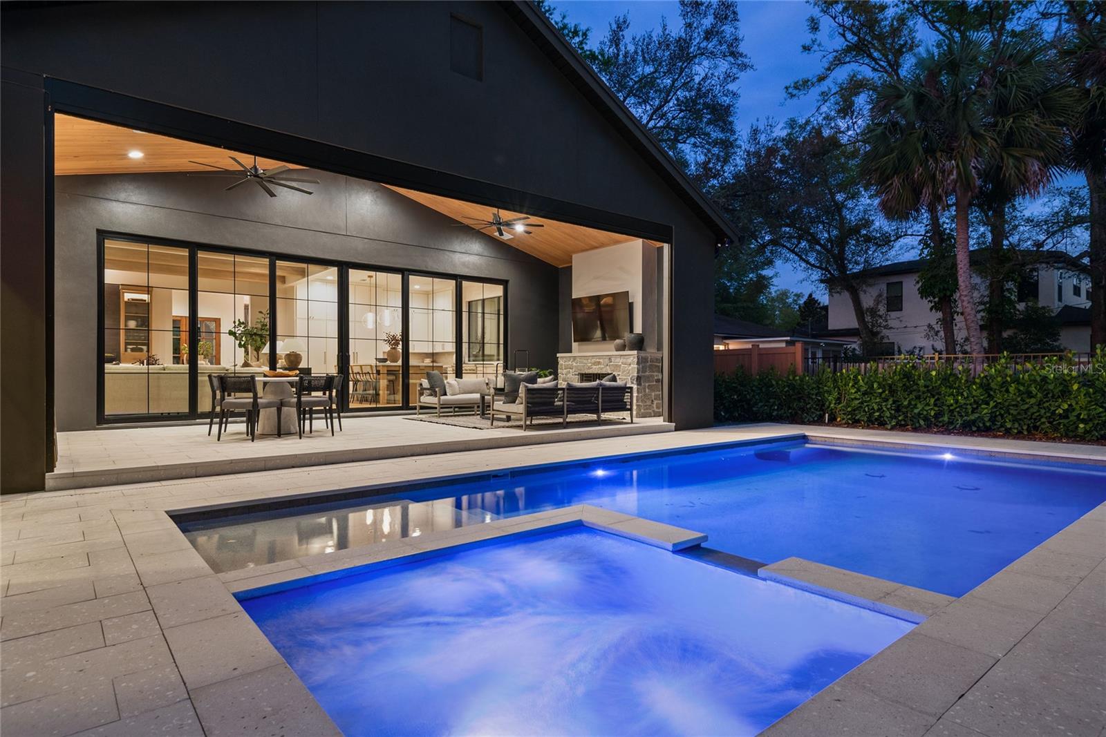 LAKE FOREST PARK - Residential