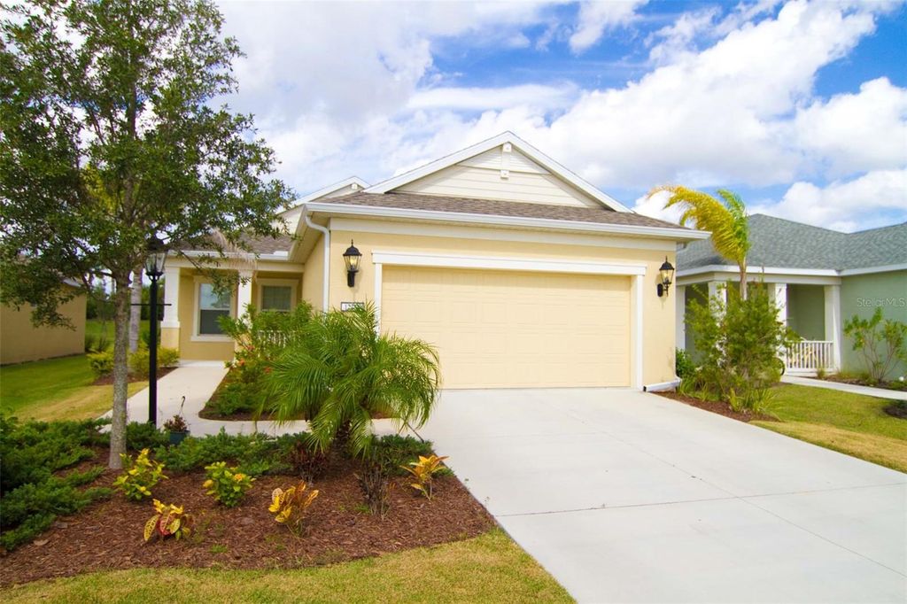 Photo of 12256 Longview Lake Circle, Bradenton, FL 34211 (MLS # A4690529)