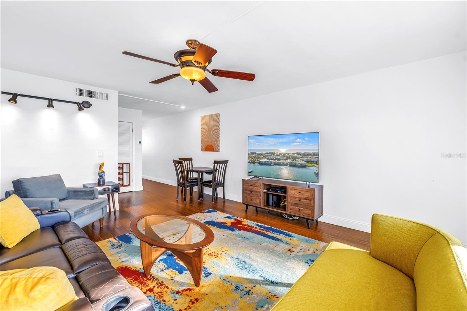 SYLVETTE CONDO - Residential