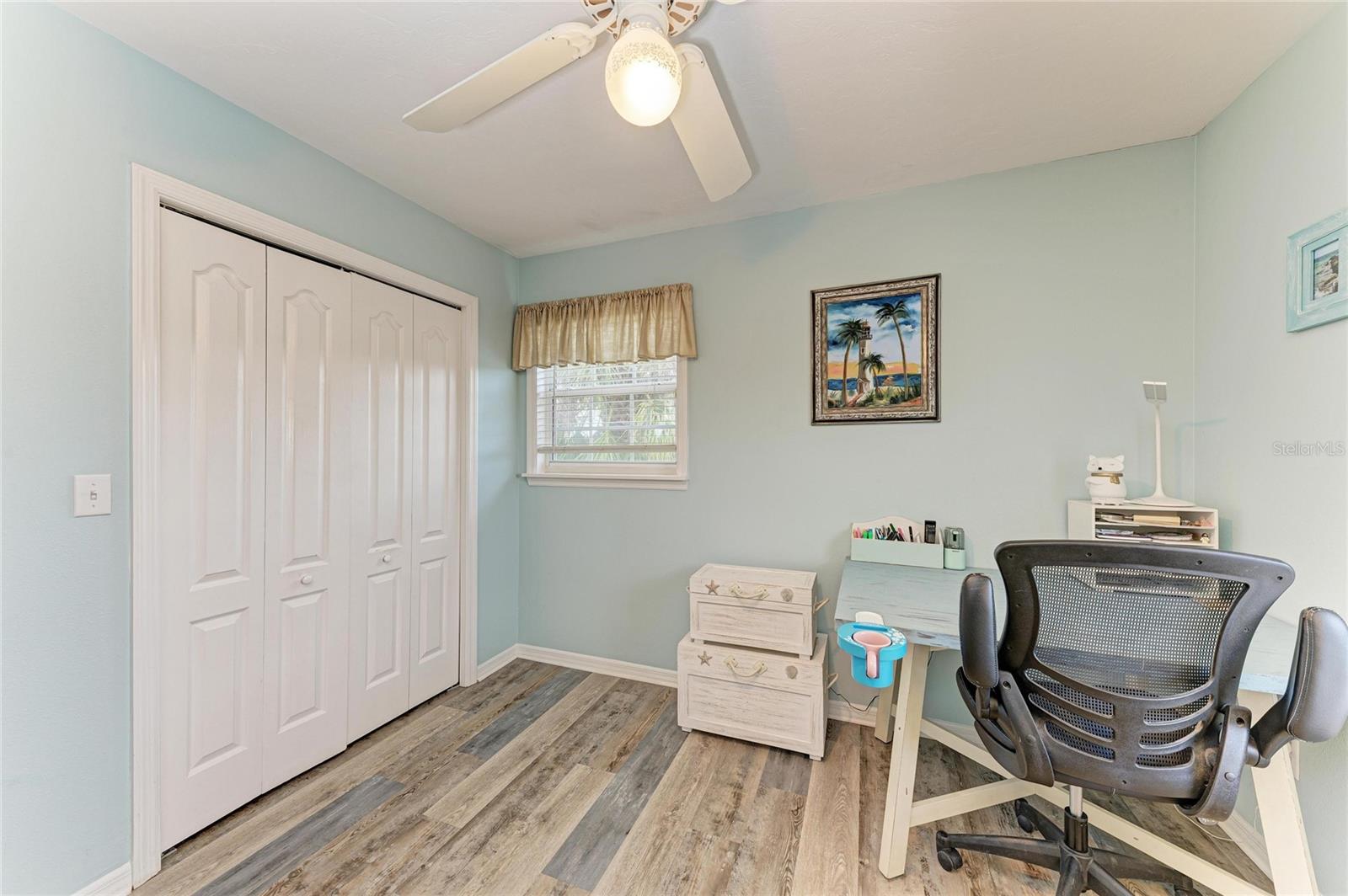 LAKE VIEW ACRES - Residential