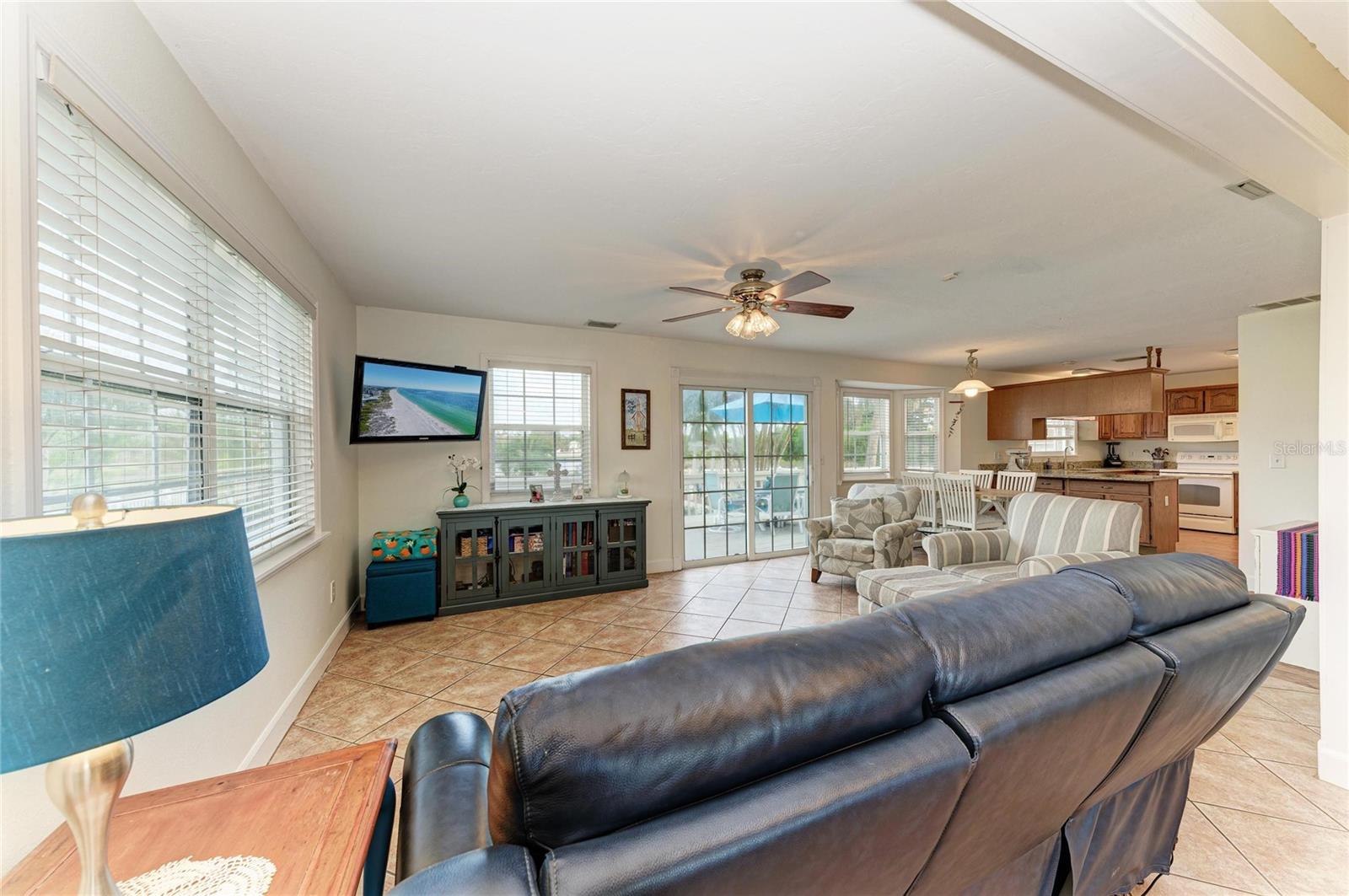 LAKE VIEW ACRES - Residential