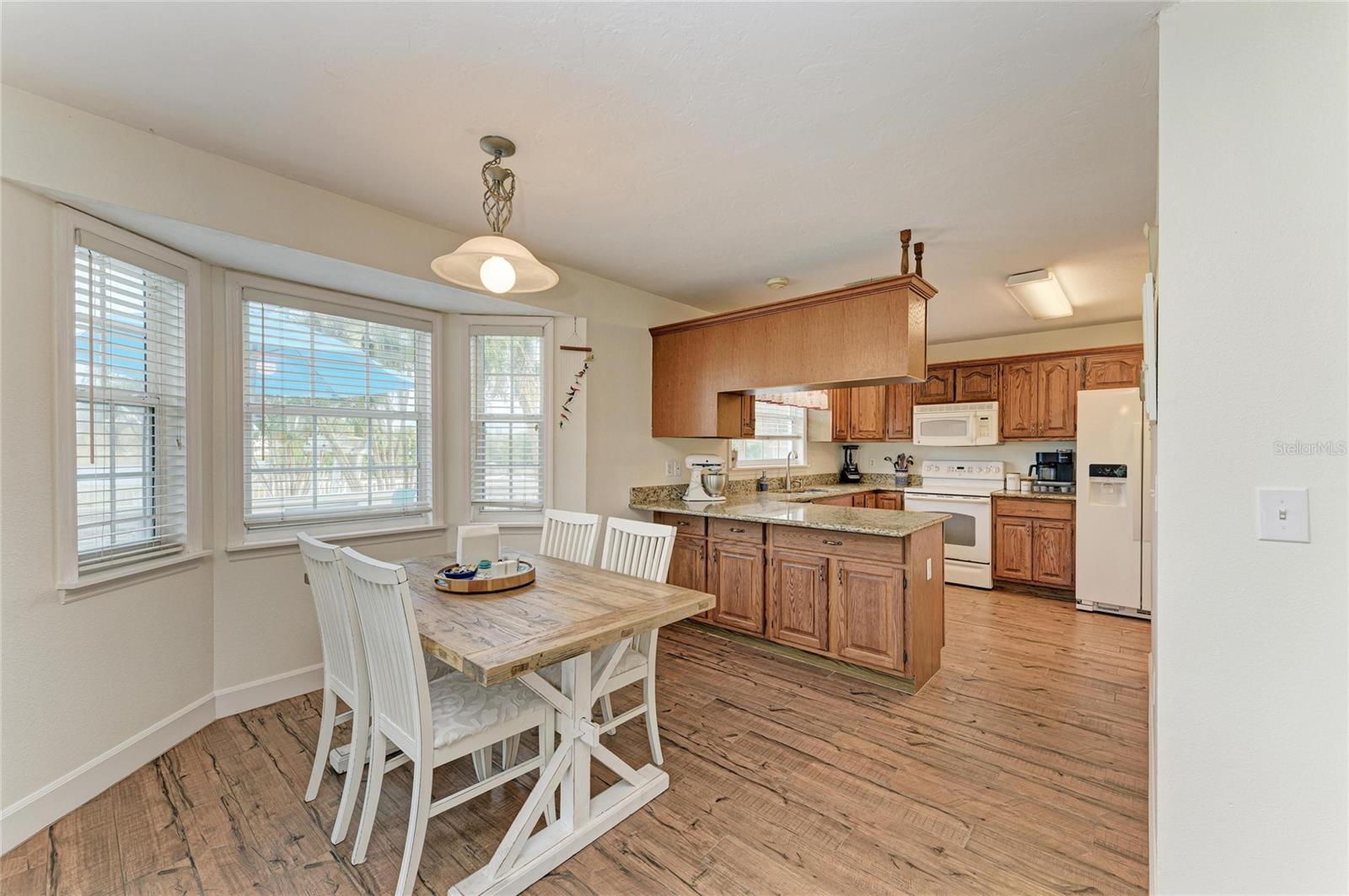 LAKE VIEW ACRES - Residential