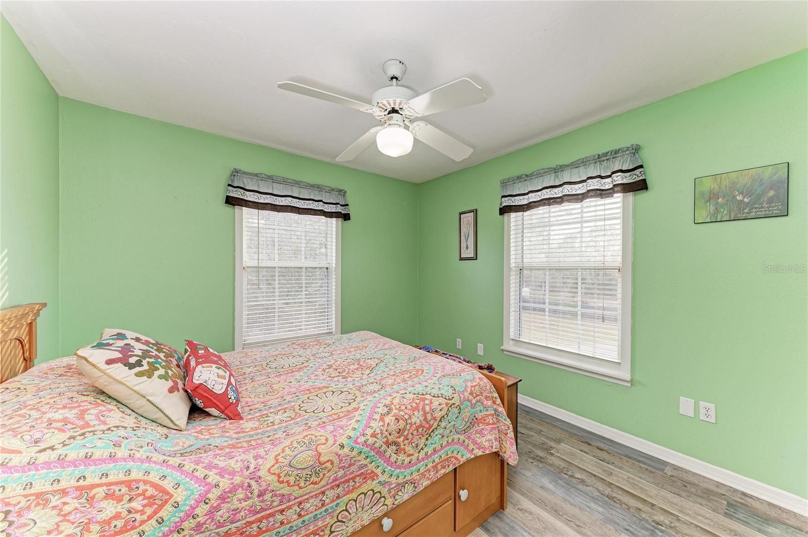 LAKE VIEW ACRES - Residential