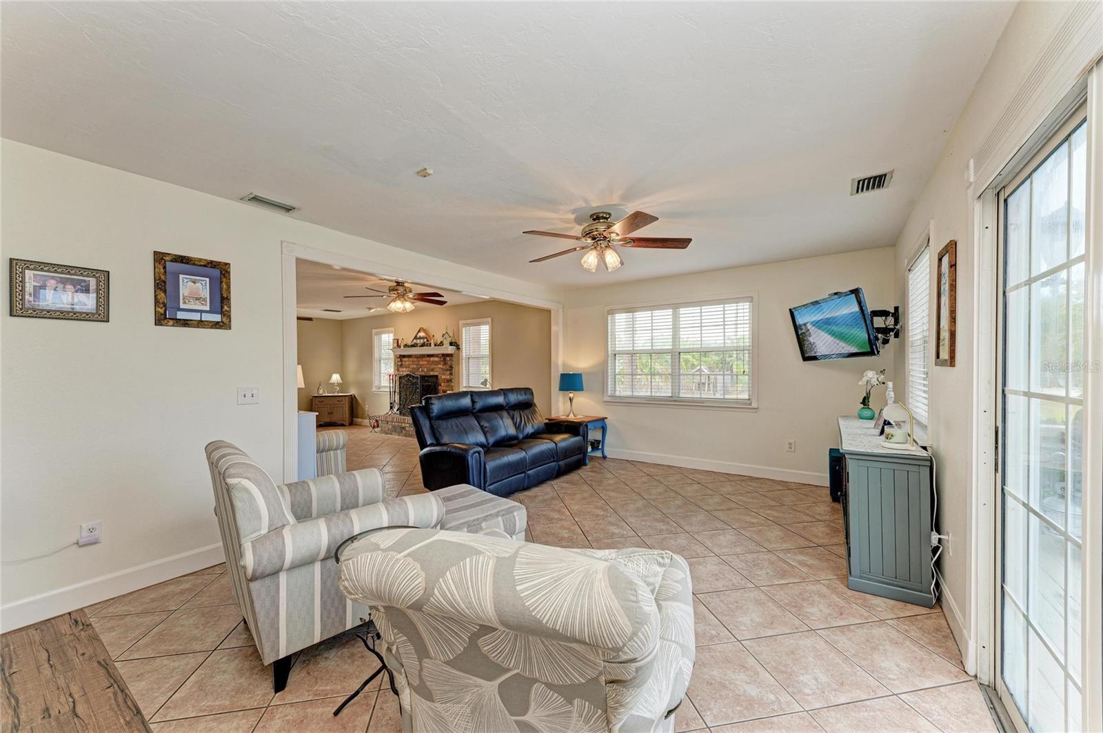 LAKE VIEW ACRES - Residential