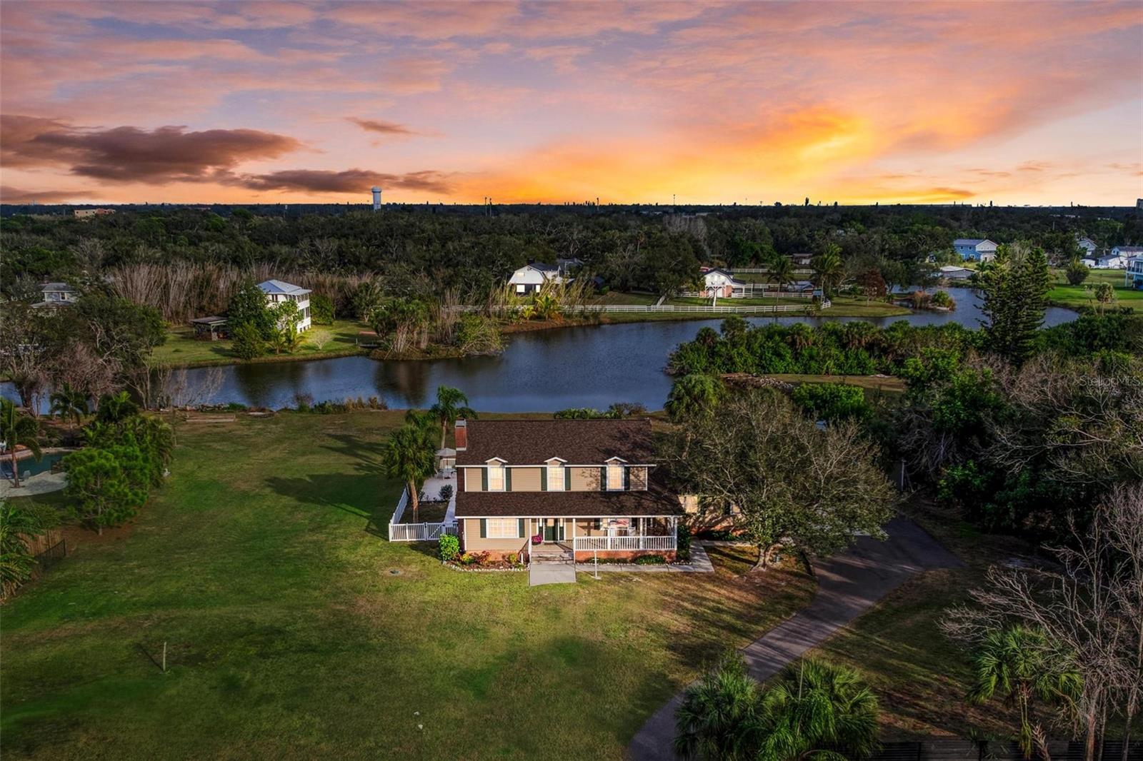 LAKE VIEW ACRES - Residential