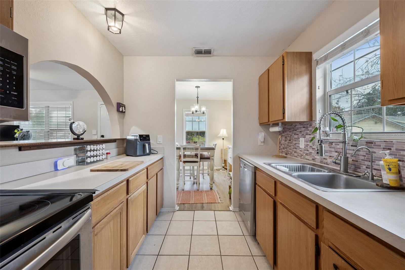 NEW ENGLAND HGTS - Residential