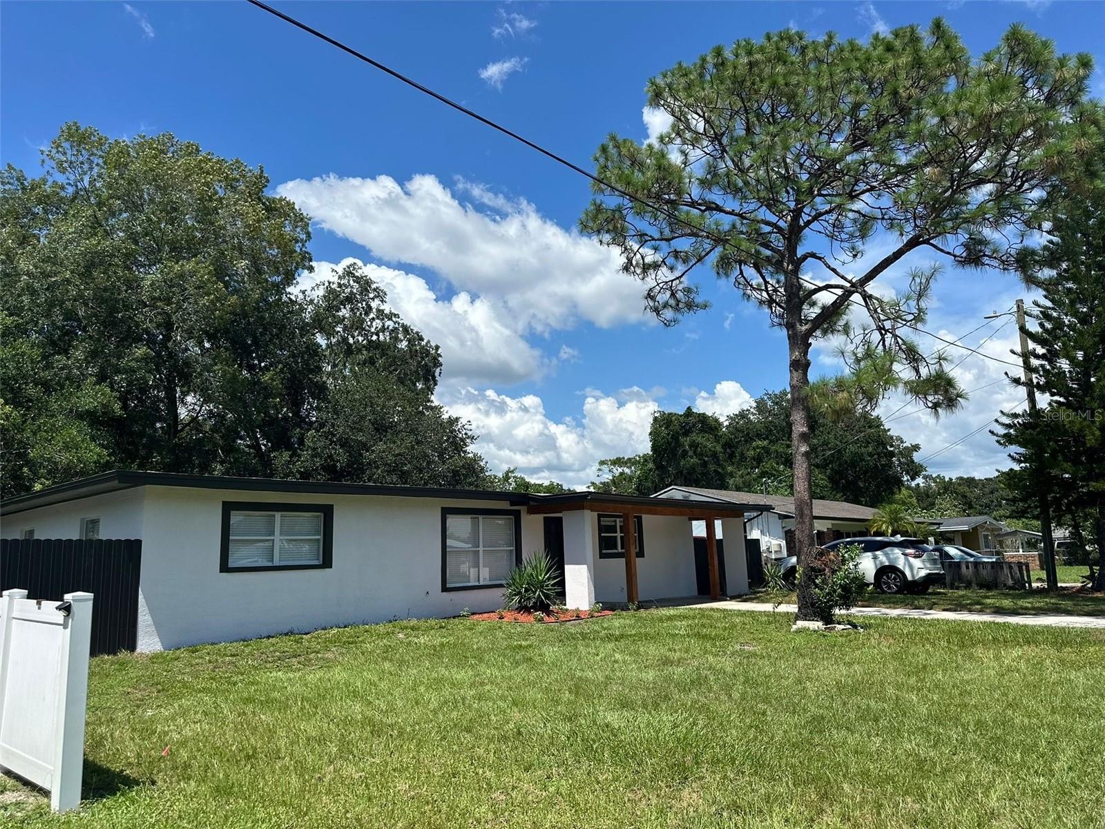 125 ARKWRIGHT DRIVE