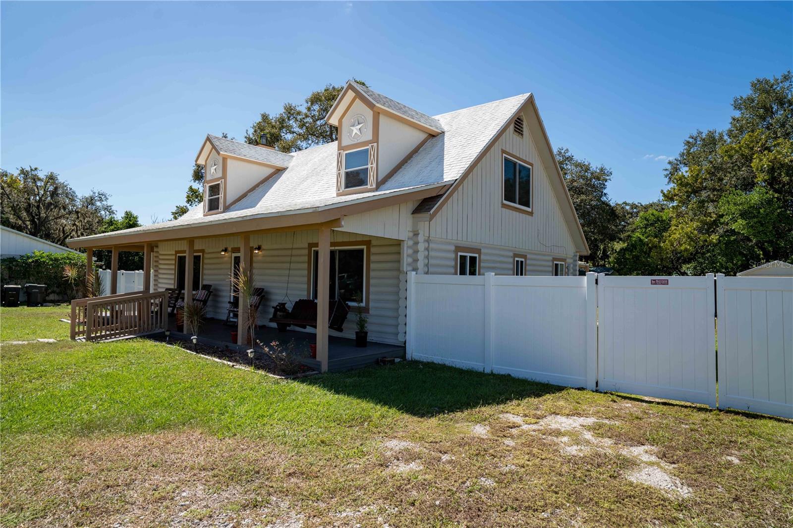 PLAZA SUB - Residential