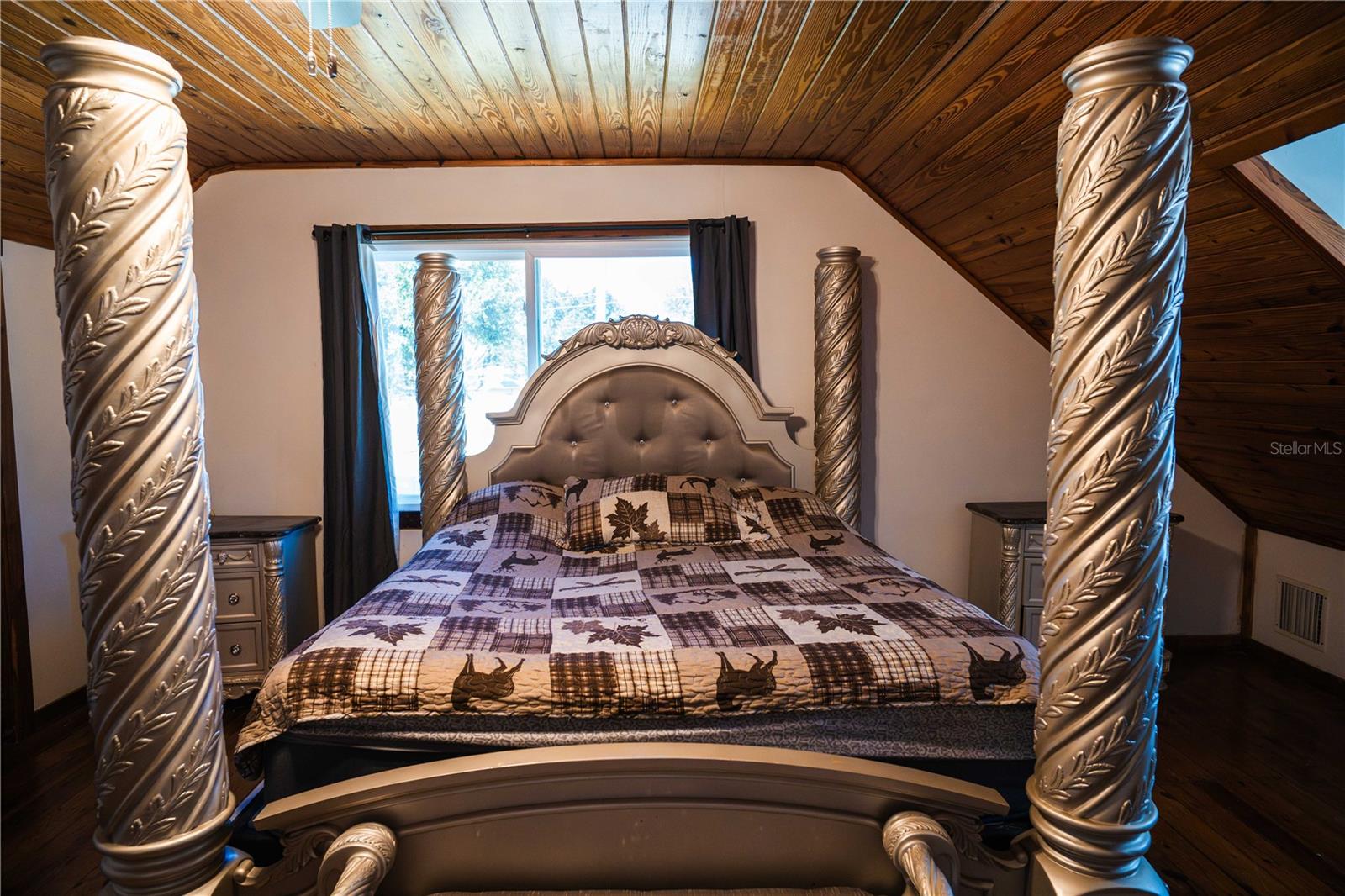 PLAZA SUB - Residential