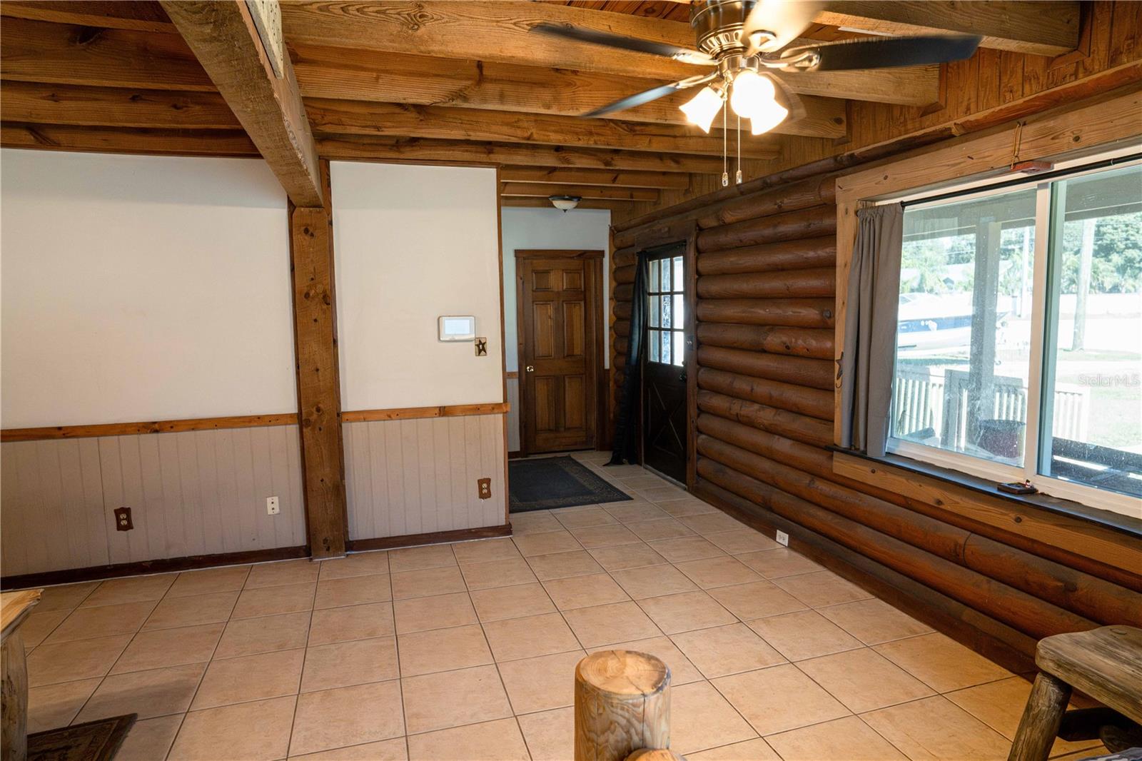 PLAZA SUB - Residential