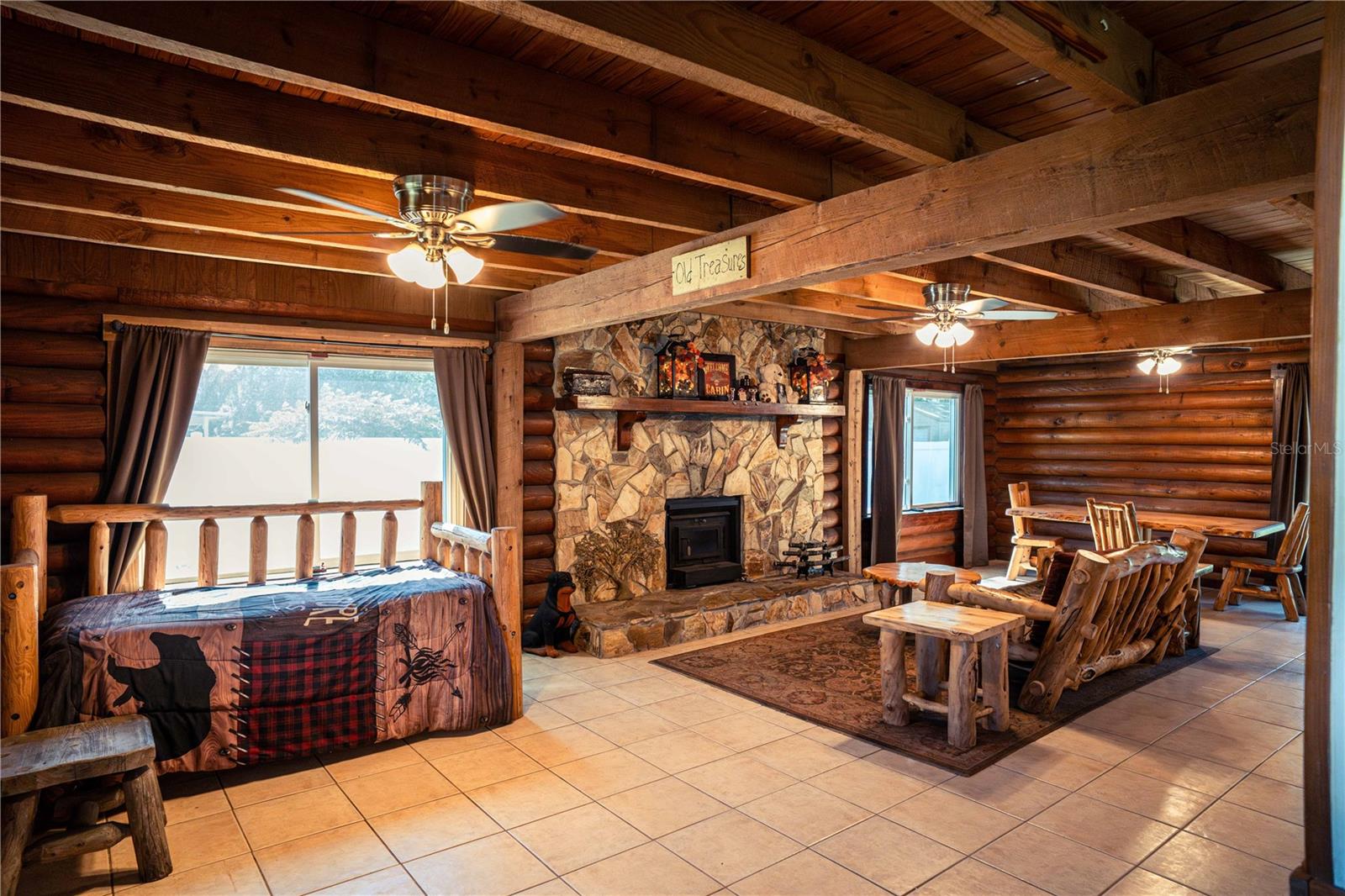 PLAZA SUB - Residential