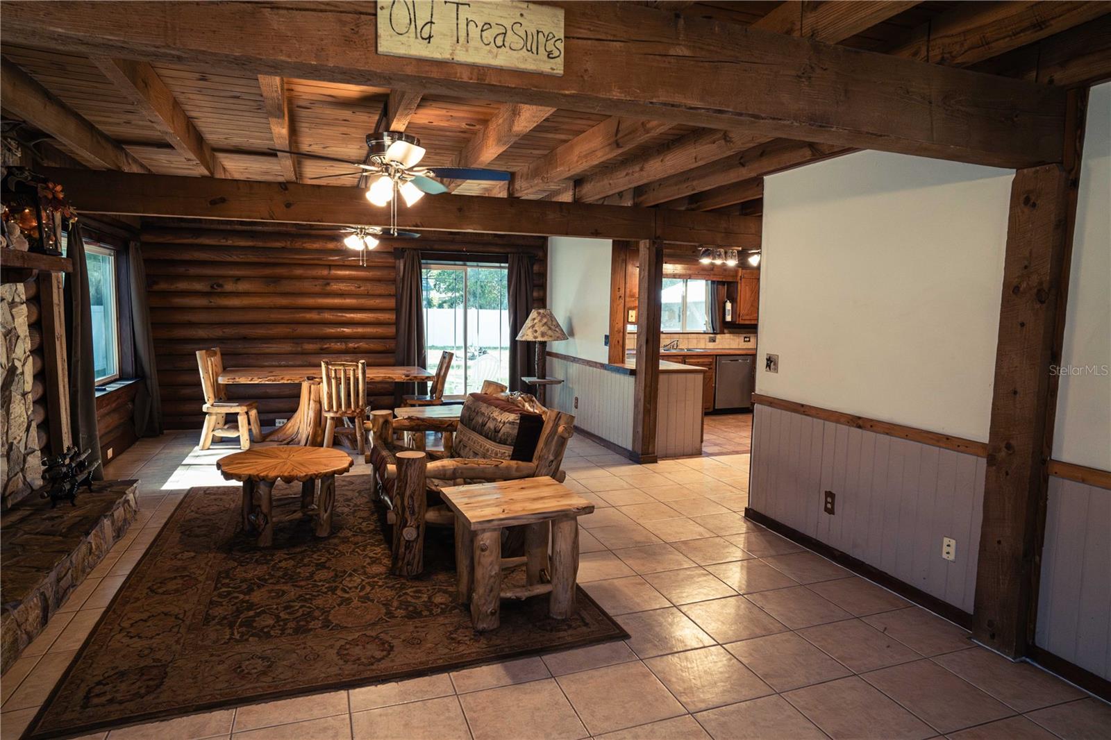 PLAZA SUB - Residential