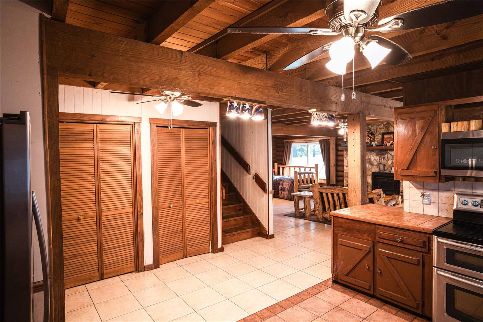 PLAZA SUB - Residential