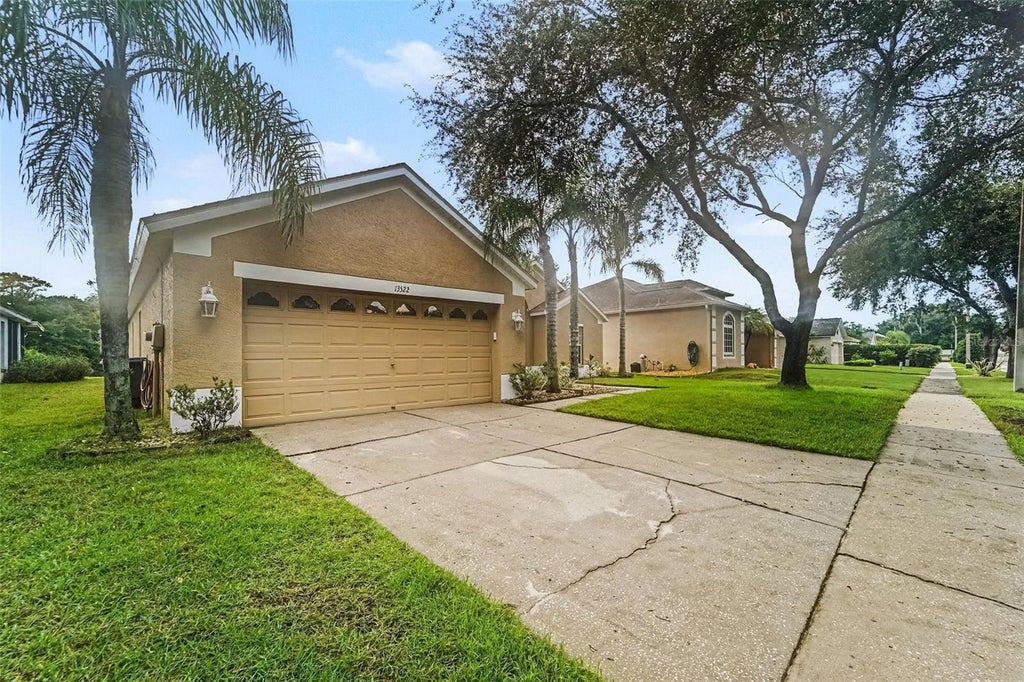 Photo of 13522 White Elk Loop, Tampa, FL 33626 (MLS # TB8548352)