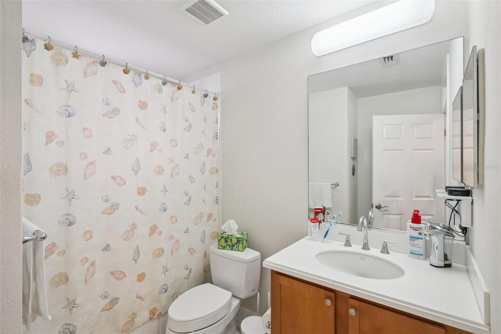 BAHIA BEACH TOWNHOMES PH 1A - Residential