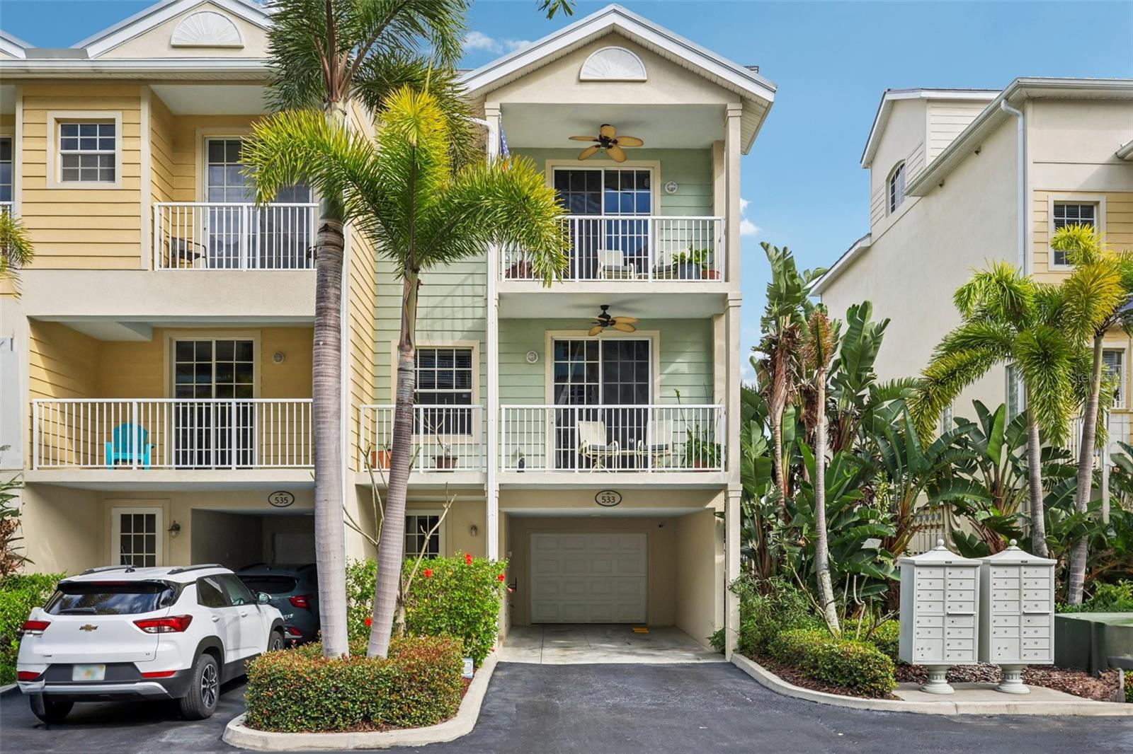 533 BAHIA BEACH BOULEVARD