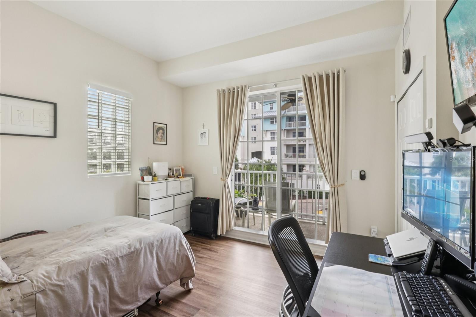 BAHIA BEACH TOWNHOMES PH 1A - Residential