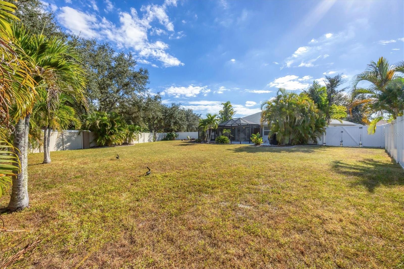 RIVERS EDGE - Residential