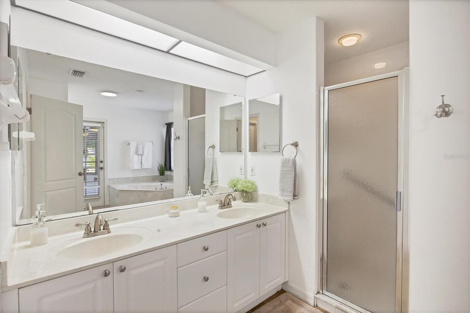 RIVERS EDGE - Residential