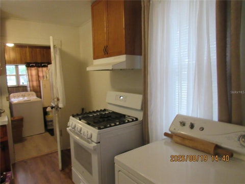 Tiny photo for 749 E Montrose Street, Clermont, FL 34711 (MLS # G5118558)