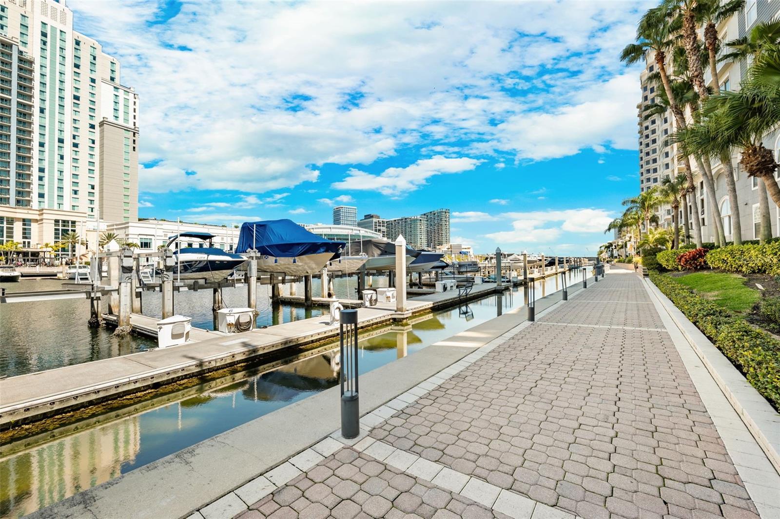 PARKCREST HARBOUR ISLAND CONDO - Residential