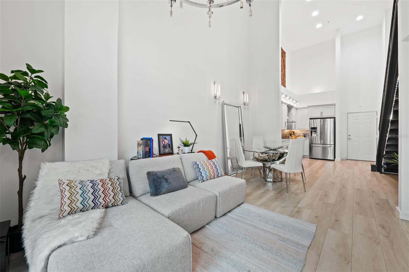 PARKCREST HARBOUR ISLAND CONDO - Residential