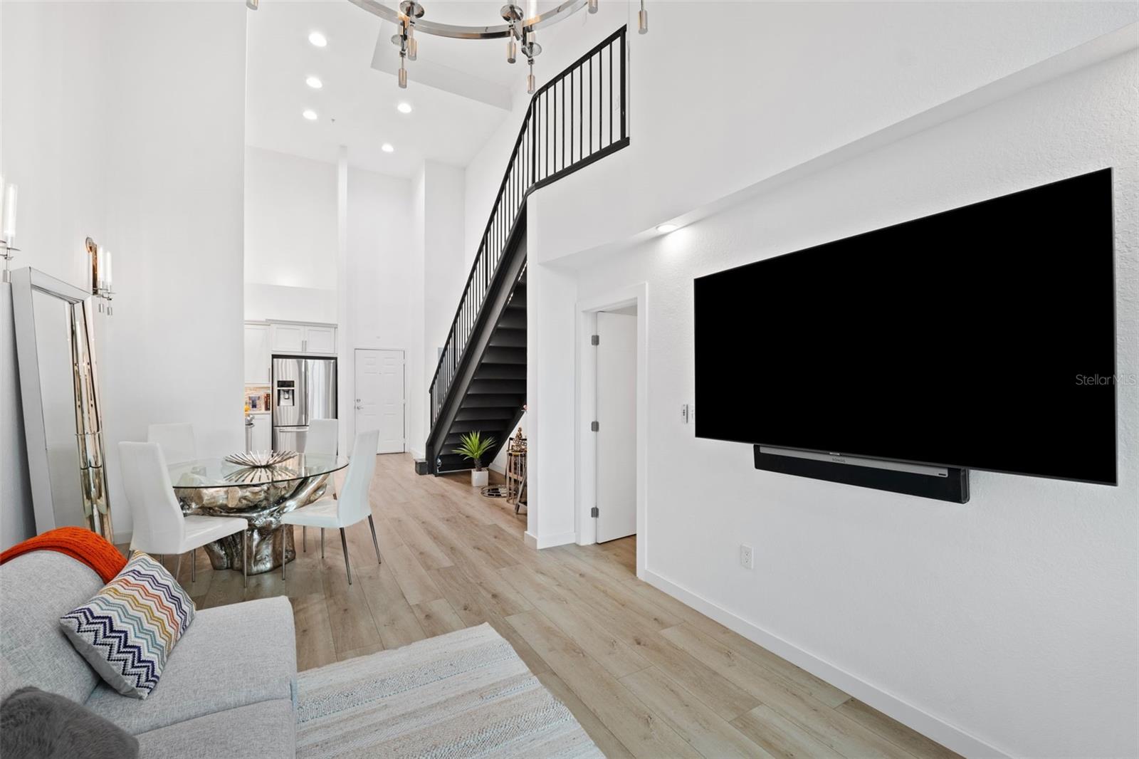 PARKCREST HARBOUR ISLAND CONDO - Residential