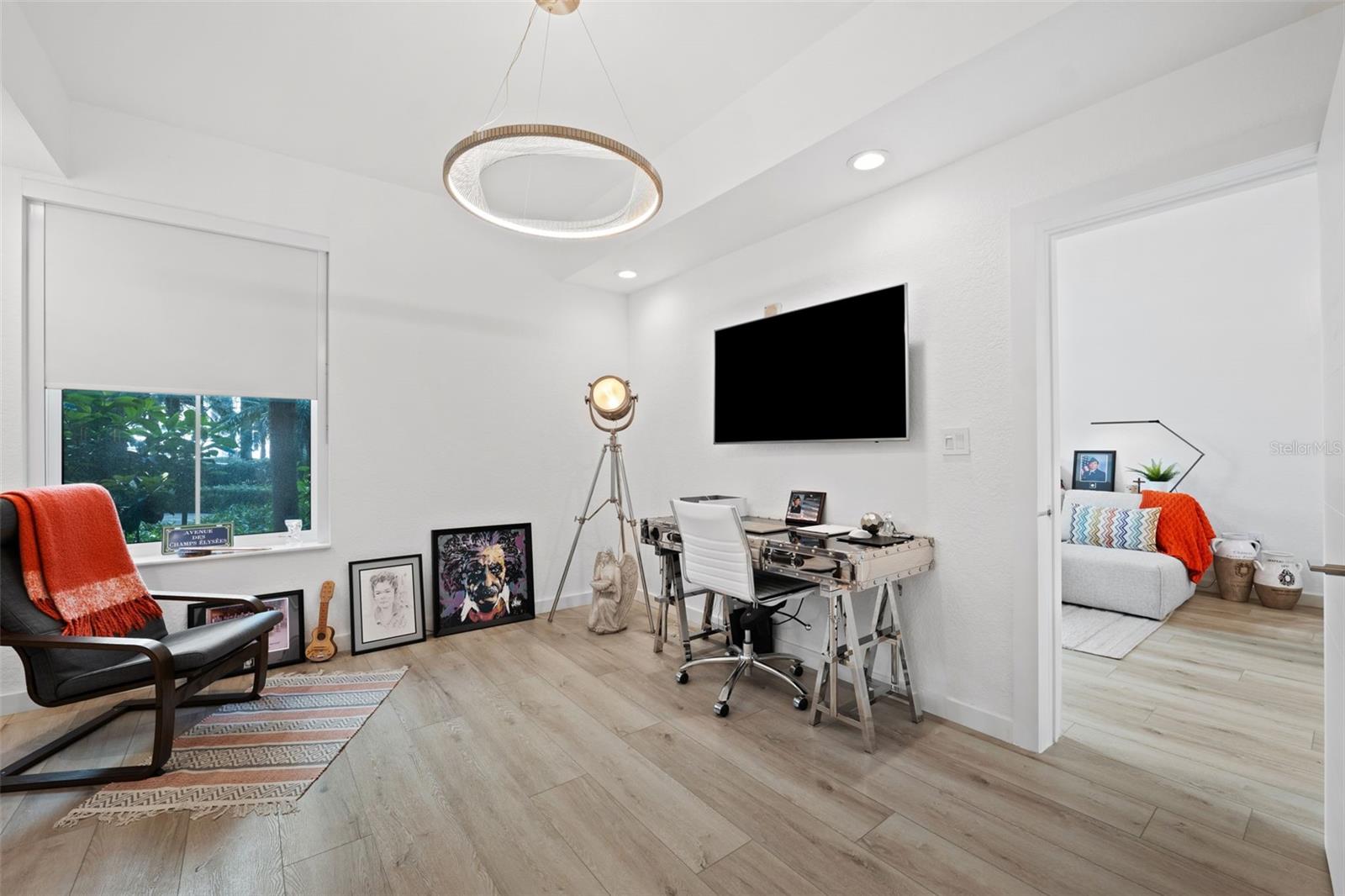 PARKCREST HARBOUR ISLAND CONDO - Residential