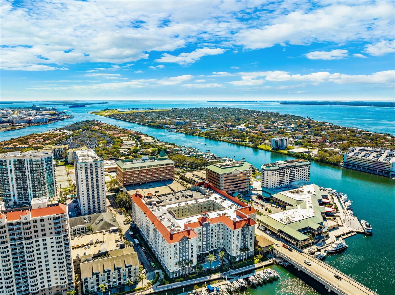 PARKCREST HARBOUR ISLAND CONDO - Residential