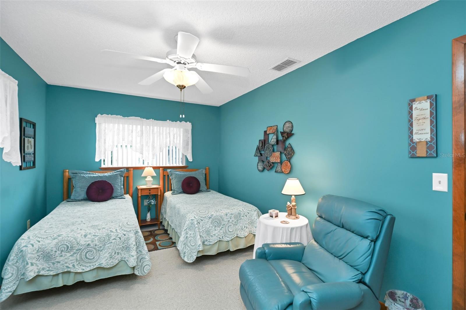 PALM CAY UN 02 & REPLAT/TRACTS - Residential