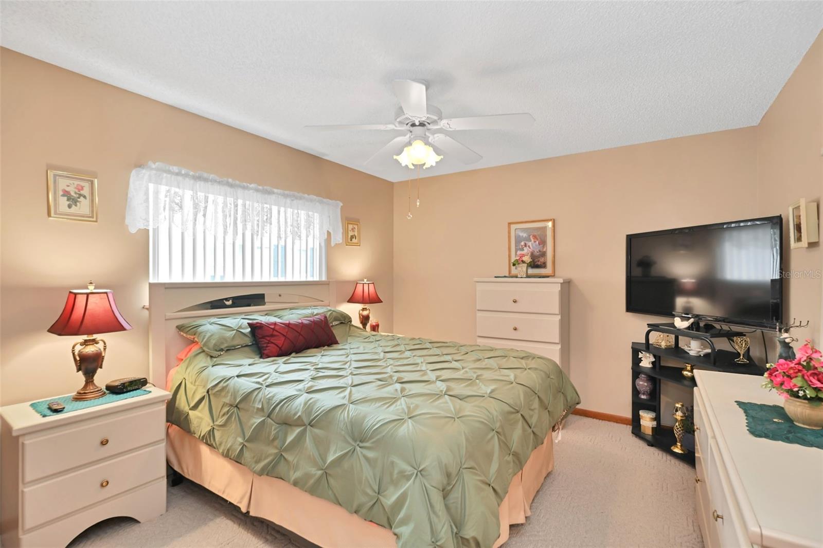 PALM CAY UN 02 & REPLAT/TRACTS - Residential