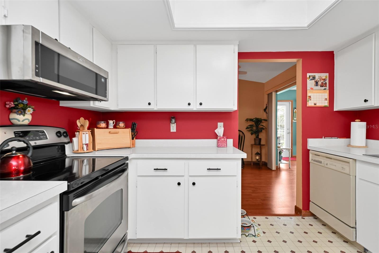 PALM CAY UN 02 & REPLAT/TRACTS - Residential