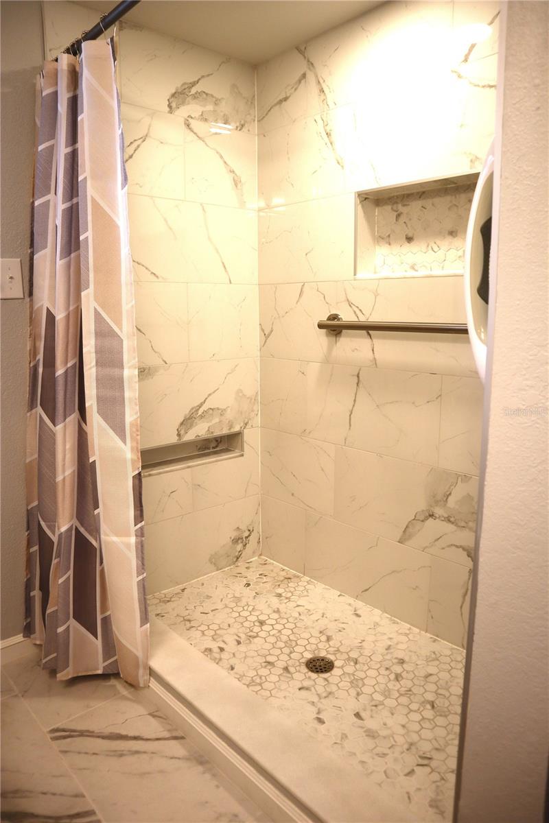 PALM CAY UN 02 & REPLAT/TRACTS - Residential