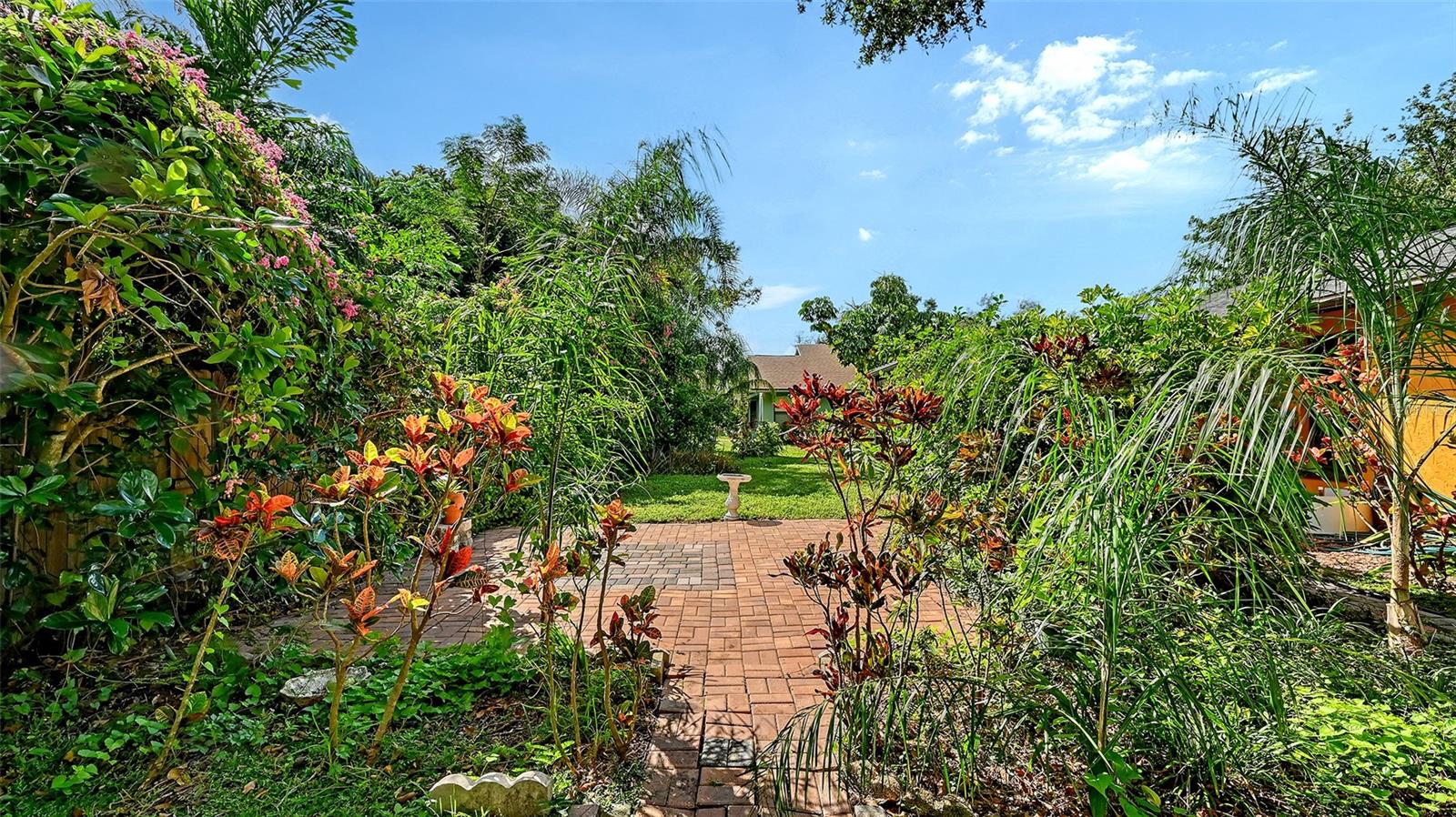 BENEVA PINES - Residential