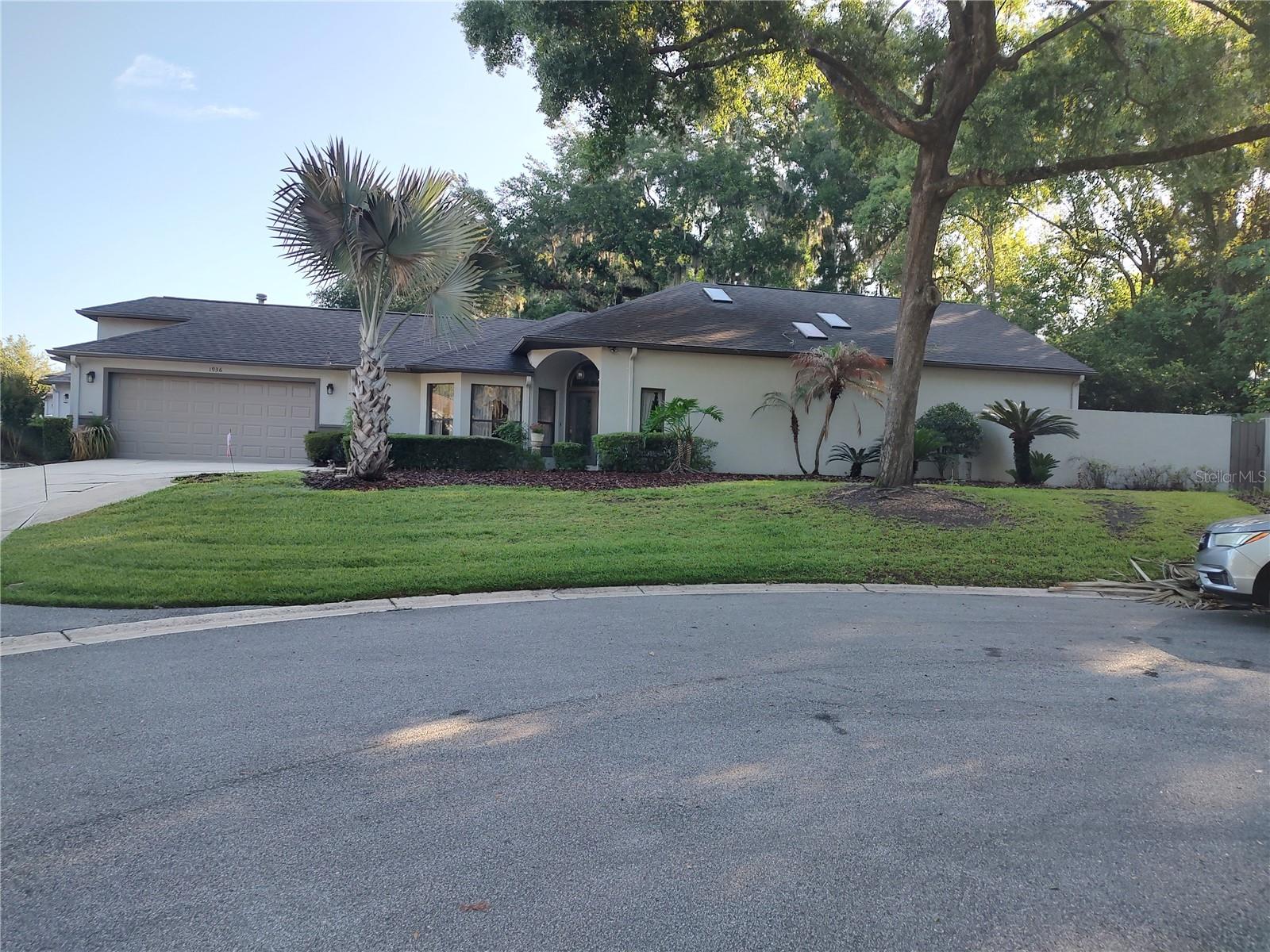 LAUREL RUN - Residential