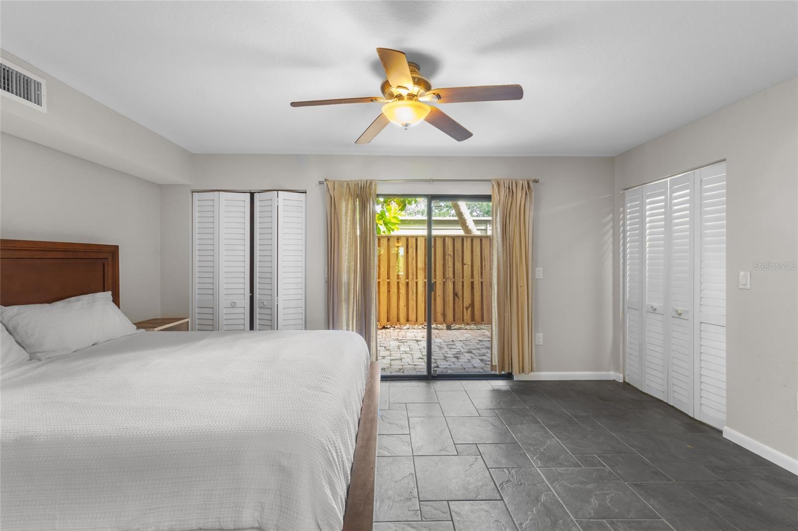 PELICAN COVE I - Residential