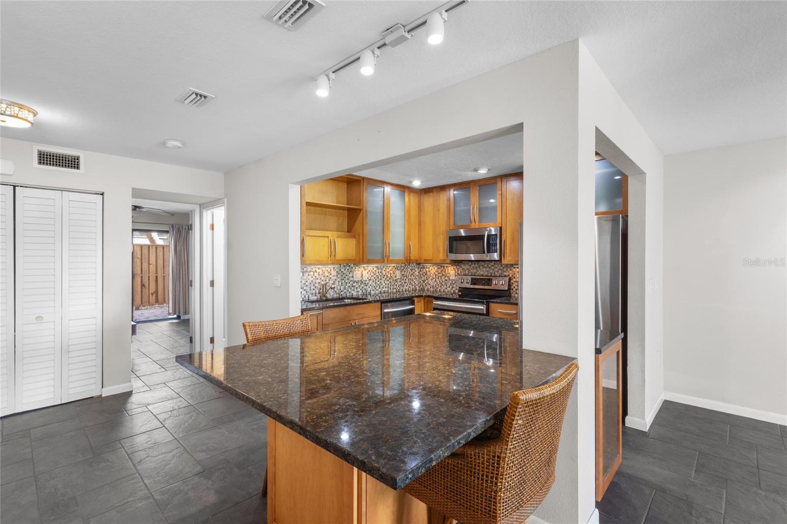 PELICAN COVE I - Residential