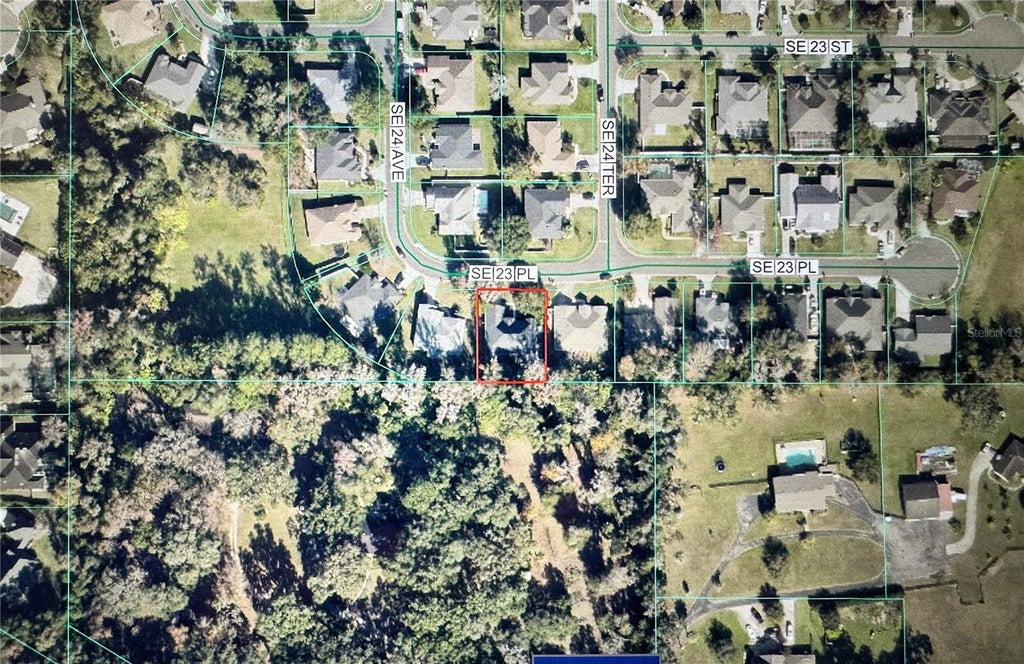 Photo of 2406 SE 23rd Place, Ocala, FL 34471 (MLS # OM734568)