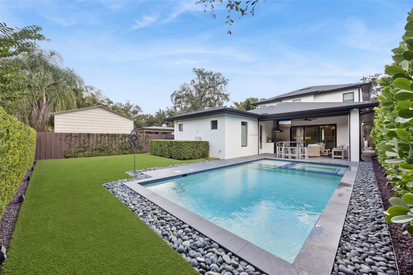 RARE WESTMORELAND REP - Residential