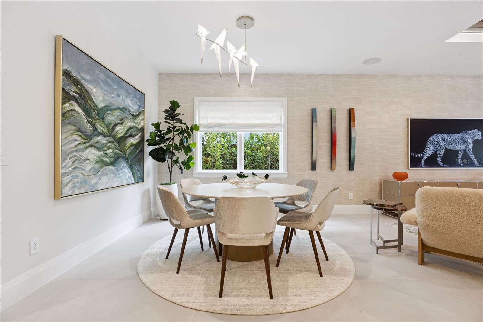 1414 N WESTMORELAND DRIVE