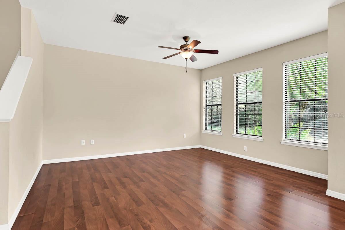 FISHHAWK RANCH PH 2 TRACT 12B - Residential Lease