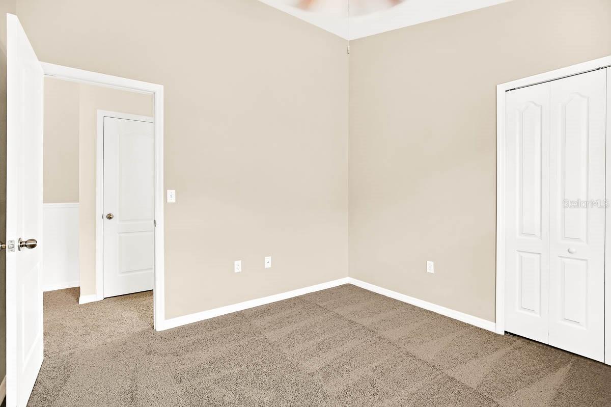 FISHHAWK RANCH PH 2 TRACT 12B - Residential Lease