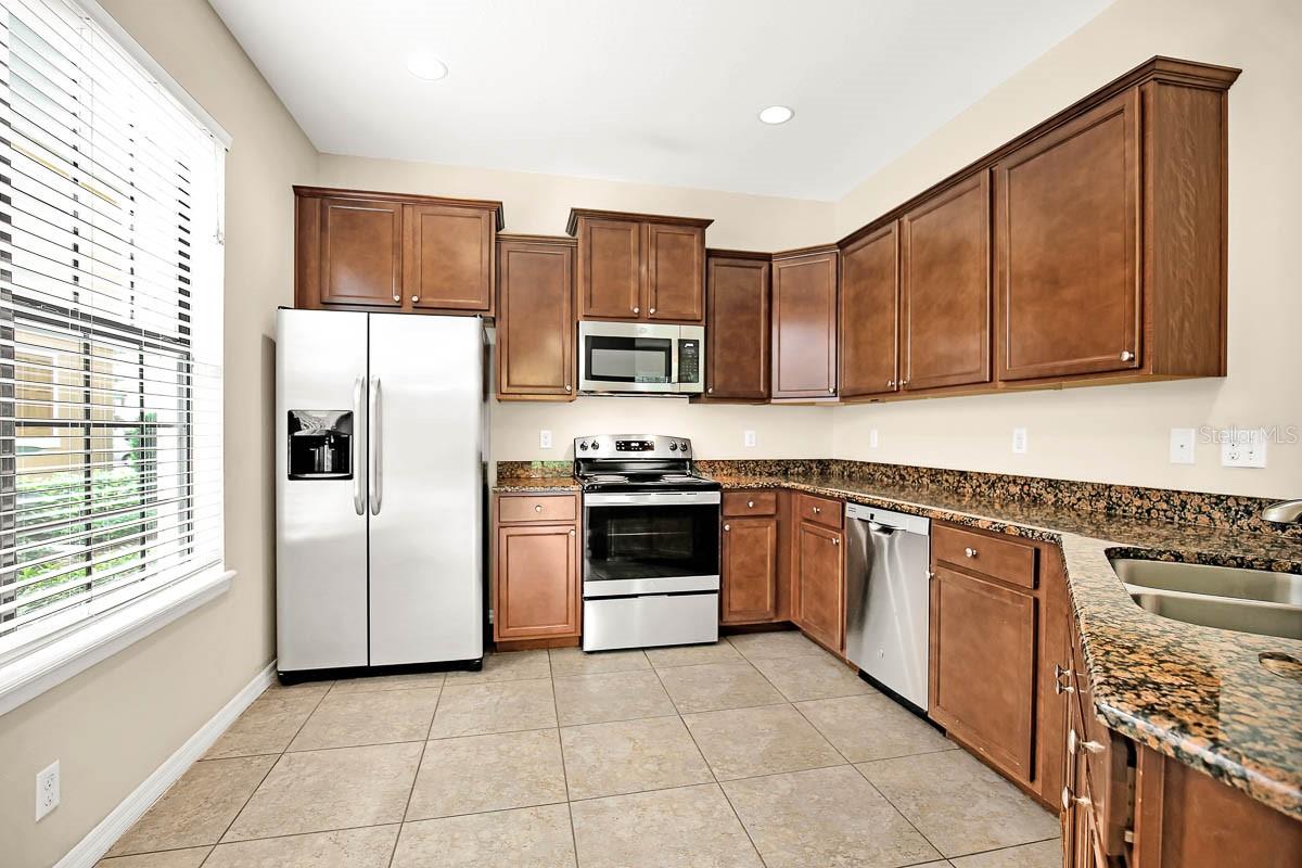 FISHHAWK RANCH PH 2 TRACT 12B - Residential Lease